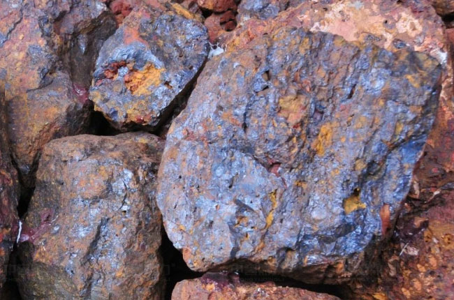 鐵礦石.jpg 鐵礦石.jpg