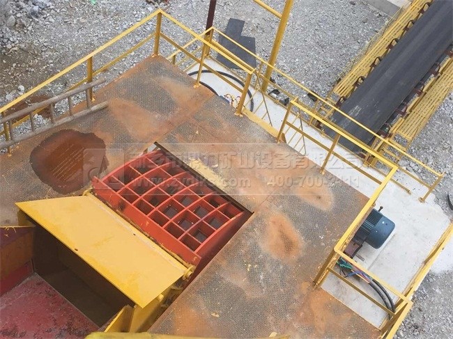 �������a��