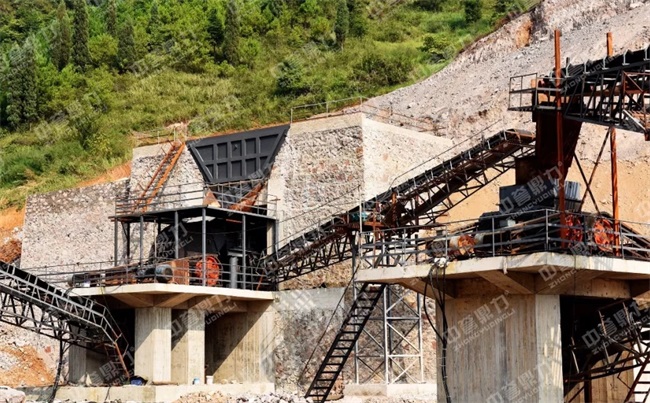 Ͷ�a�е���ʯ�C