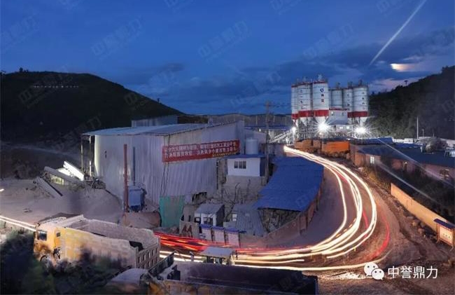 ��ʯ�����a��ҹ��