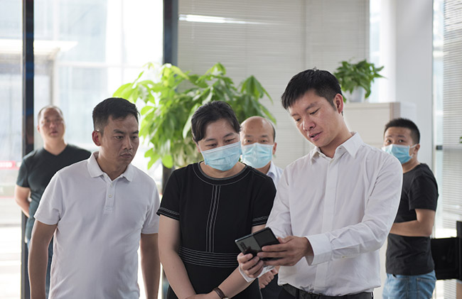 ���������L��B���u�����Vɽ�ܼ�APP